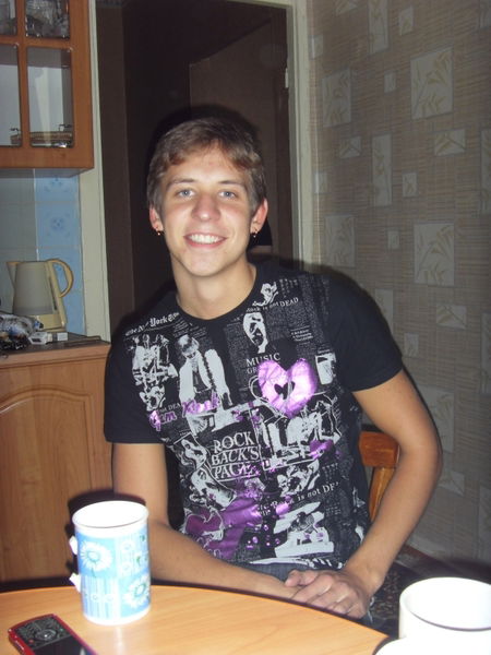 Неизвестно Неизвестно