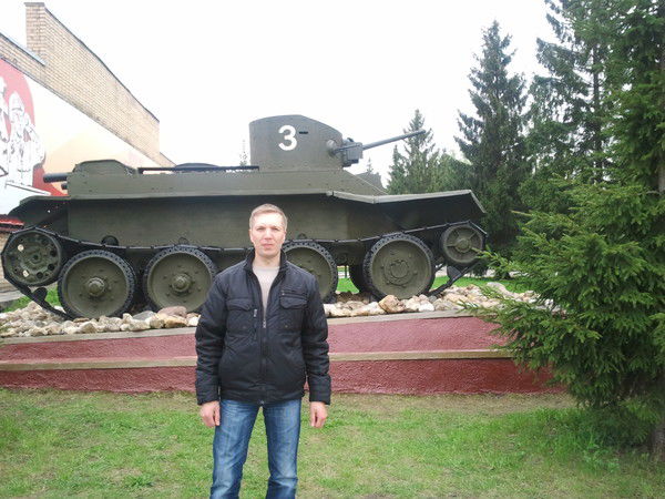 Андрей Борисов