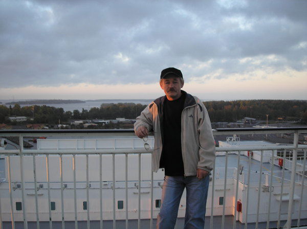 Анатолий Царев