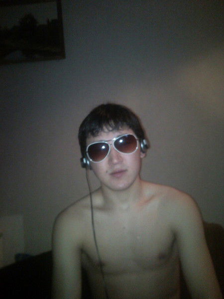 _-*я Тот Самый Парень*-_