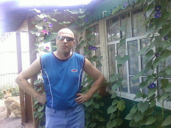 Михаил Ларенков