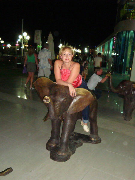 Юлия Нейфельдт