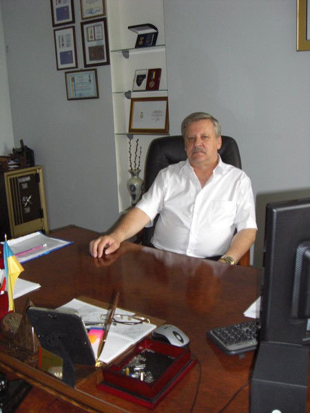 Анатолий Лавров