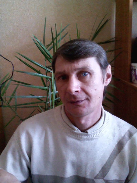 Евгений Л...........