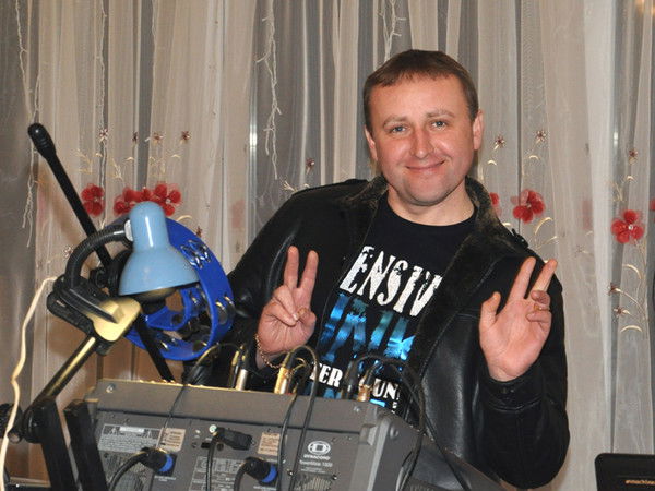 Олег Иващенко