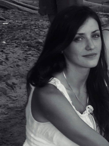 Настя Попова