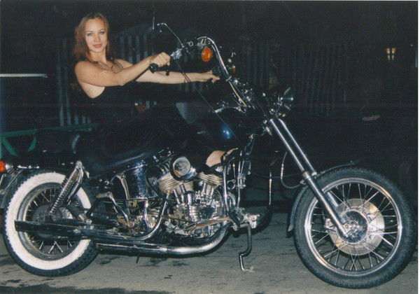 Елена Адамович