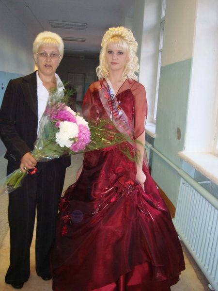 Елена Попова