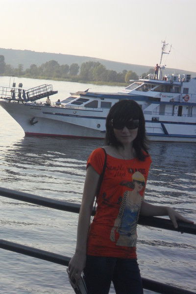 Надя Антонова