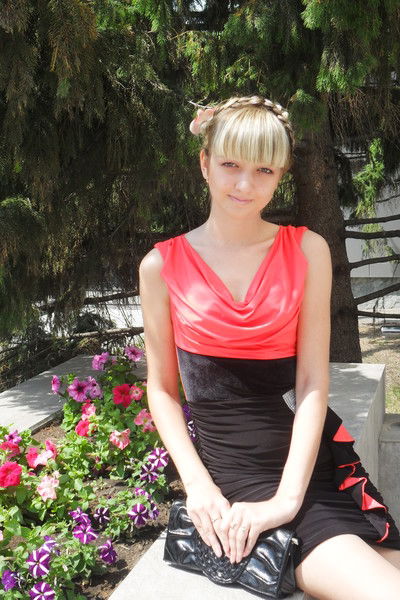 Юлия Аношина