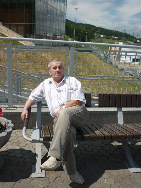 Владимир Новохатский