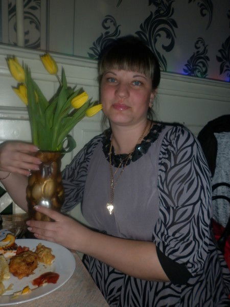 Юля Старостина