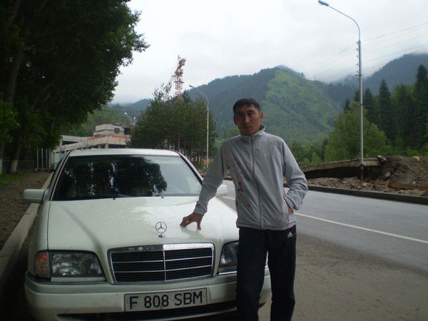 Ернур Ажикенов