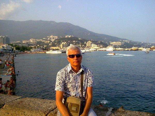 Игорь Пономарь