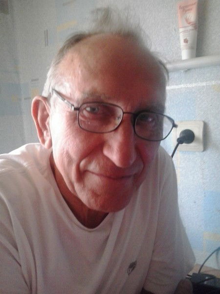 Николай Попов