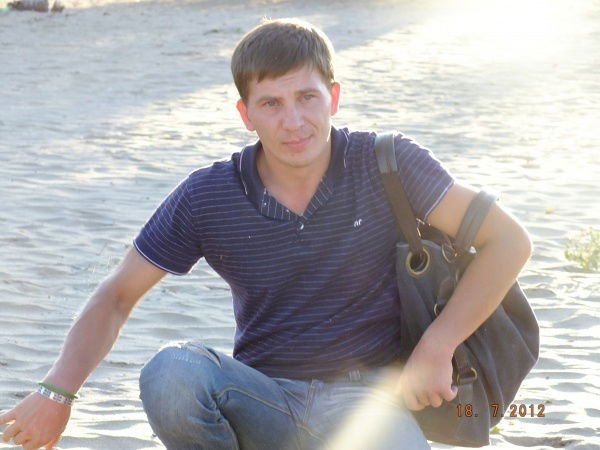 Юрий Мельников