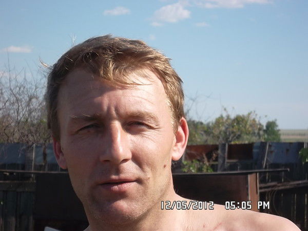 Виктор Степанов