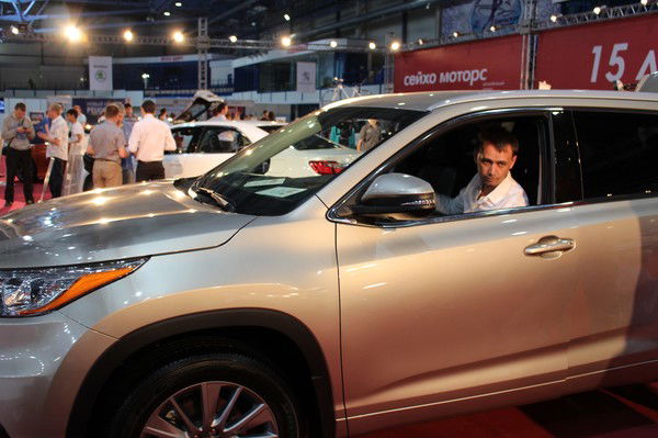 Алексей Махов