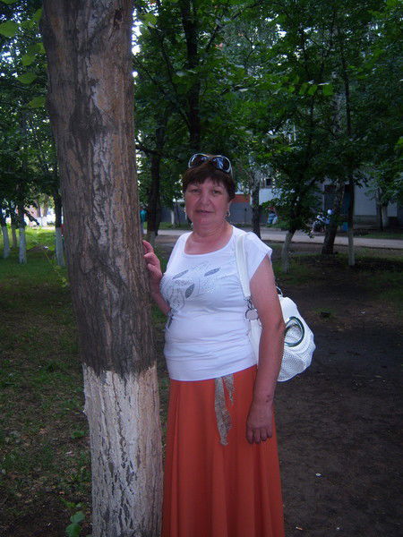 Фария Барова(Манкиева)