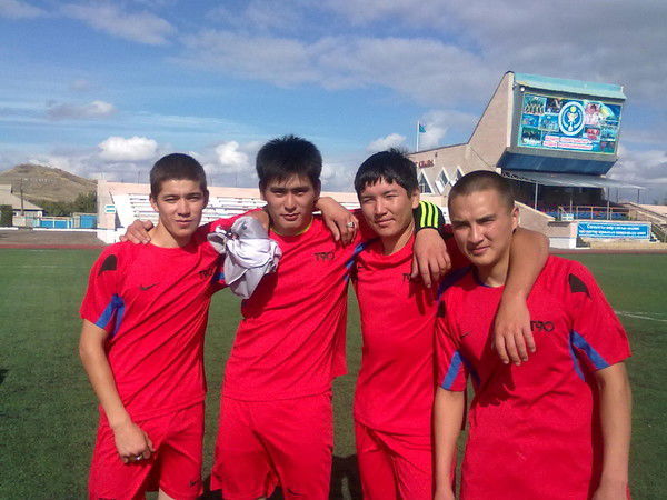 Бекзат Садыков