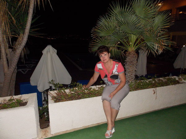 Елена Дамми