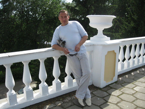 Дмитрий Попов