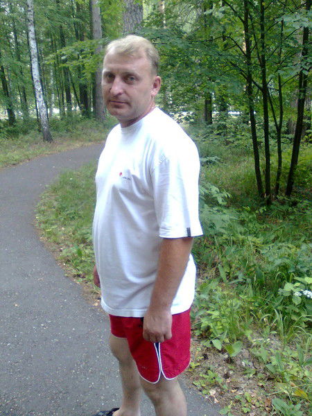 Константин Тихонов