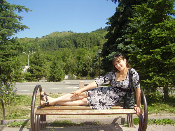 Елена Елена