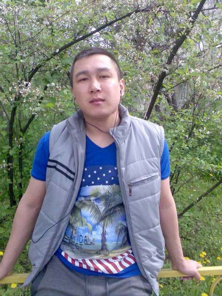 Женисбек Женисбек