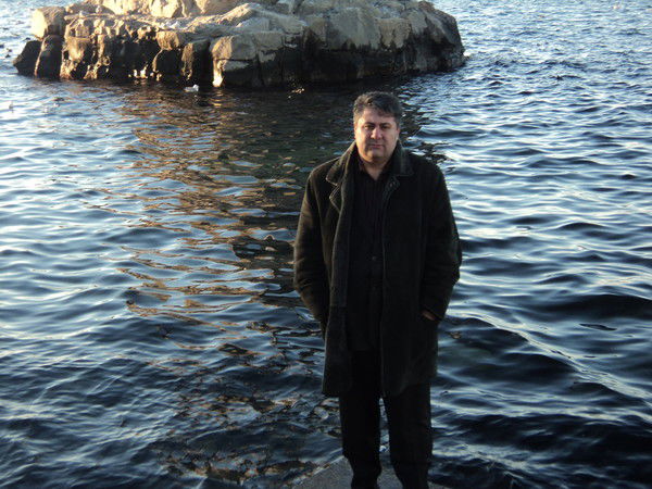 Унан Костанян