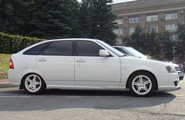 Игорь Перов