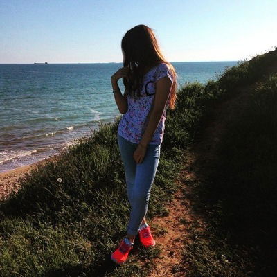 Аня Мотовилина