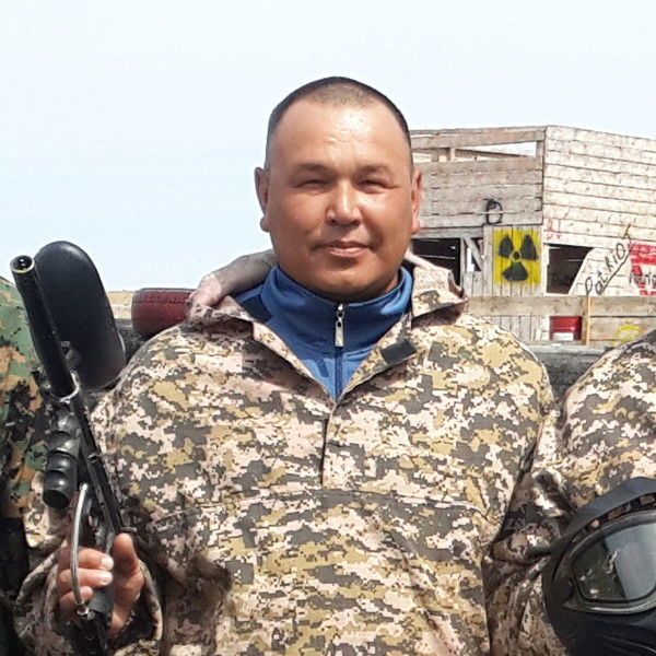 Руслан Закиров