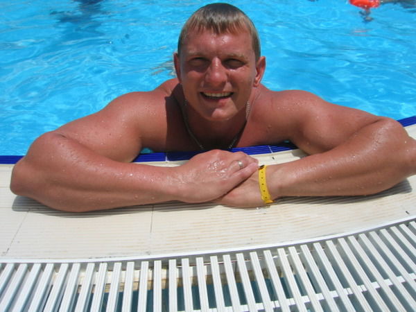 Михаил Конов