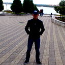 Davron Xoshimov