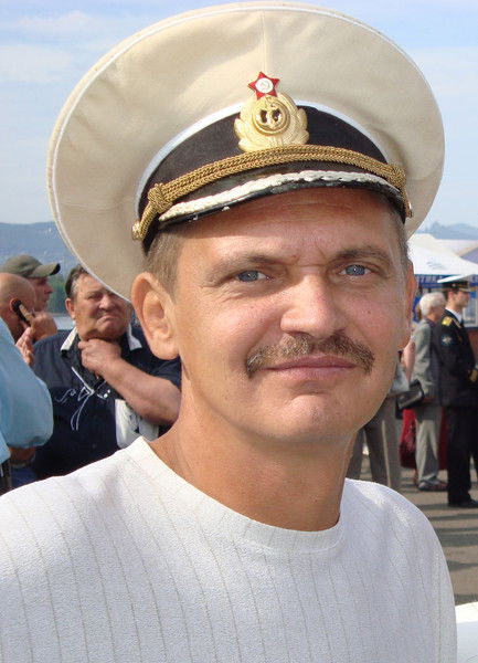 Николай Ефремов