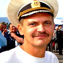 Николай Ефремов