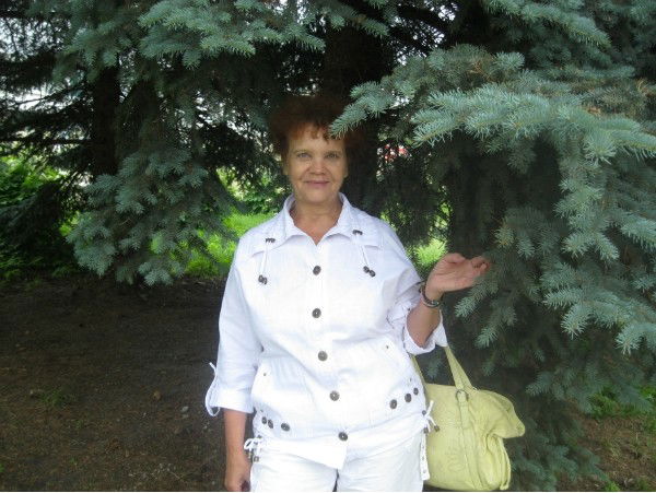 Нина Устинова