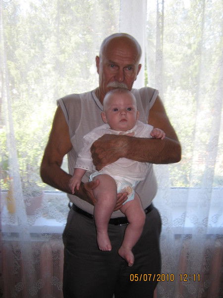 Олег Аниканов