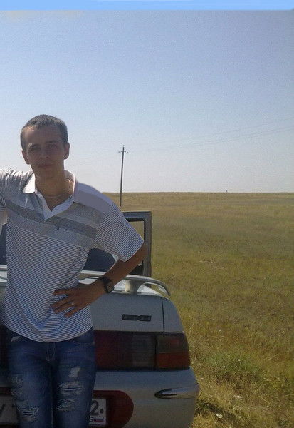 Роман Валебный