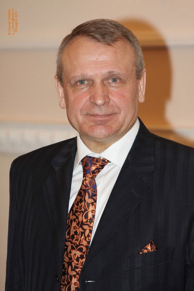 Евгений Пакин