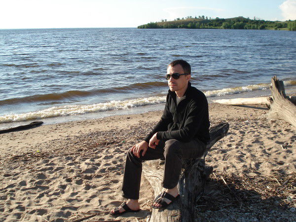 Евгений Белов