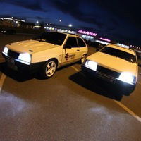 Слава Бобров