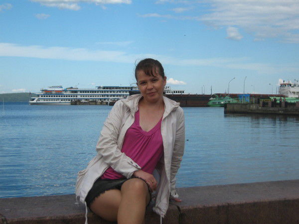 Елена Костенкова