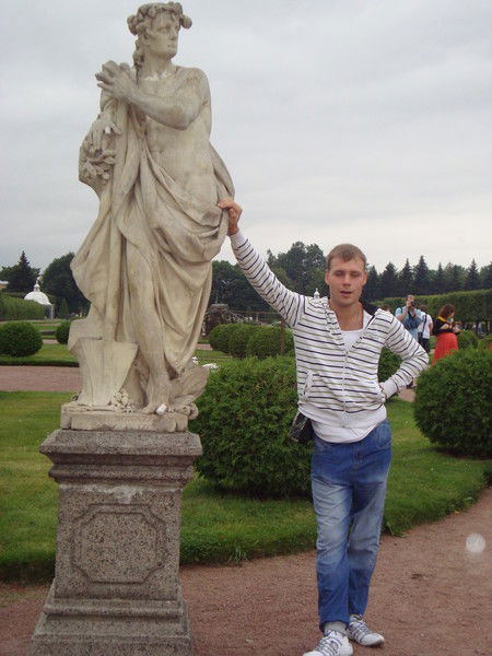 Валера Глоба