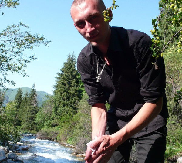 Илья Михайлов