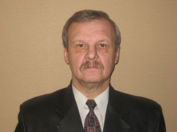 Виктор Senator