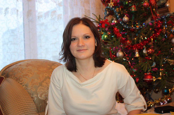 Оля Захарова