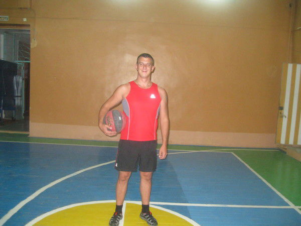 Антон Киселев