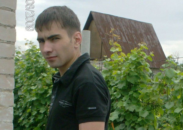 Илья Мельник